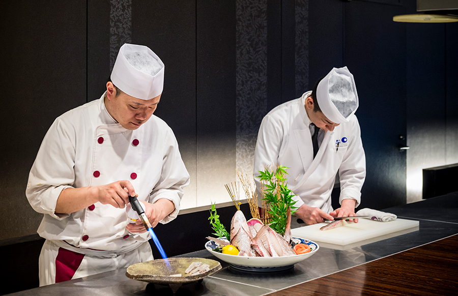 Kaiseki Cuisine (traditional Japanese course dinner) photo2