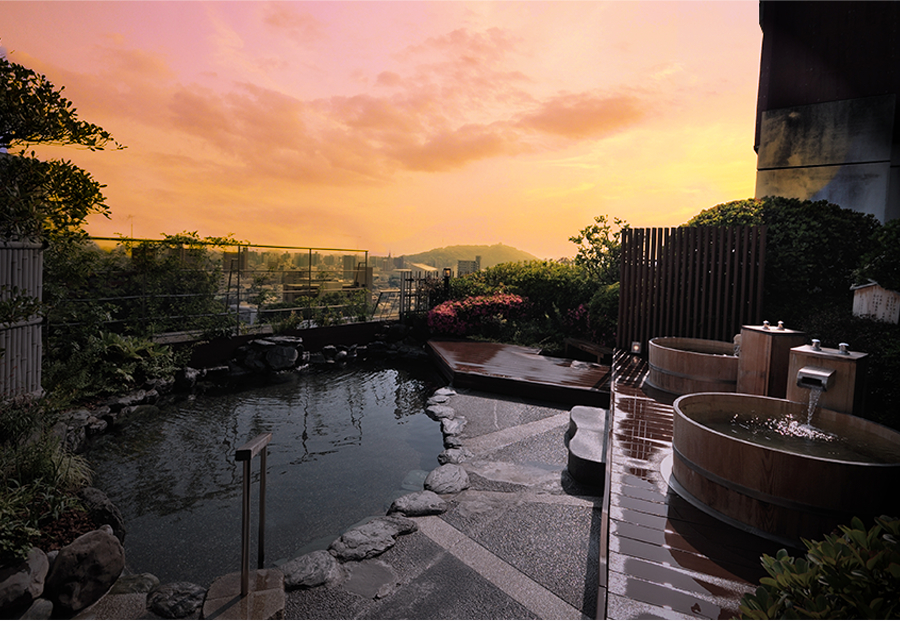 城下町を望む美しい夕日を堪能
